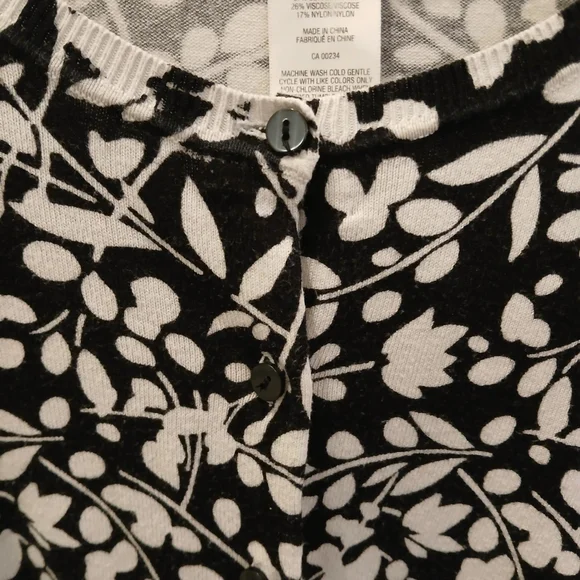 Karen Scott Top - Picture 4 of 10